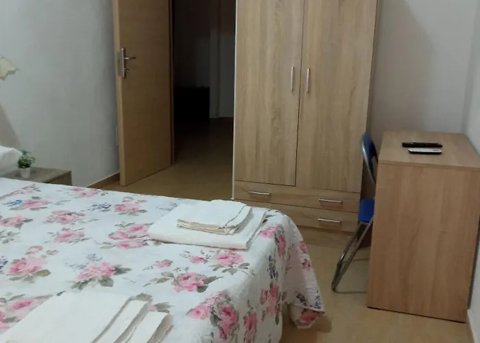 In Family Gabriele 克罗托内