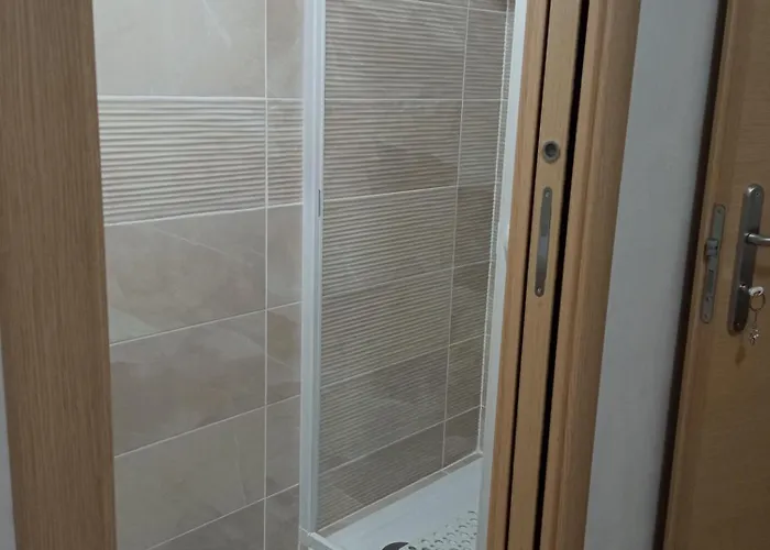 Alojamento de Acomodação e Pequeno-almoço In Family Gabriele 3*